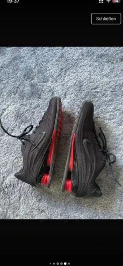 Nike Shox Z- Trendy Sneakers