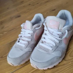 Nike Sneaker 40 8,5