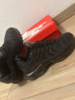 Nike Sneaker | Nike Air Max Plus Tn | schwarz | Pashanim Style |