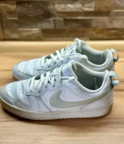Nike Sneaker Größe 39