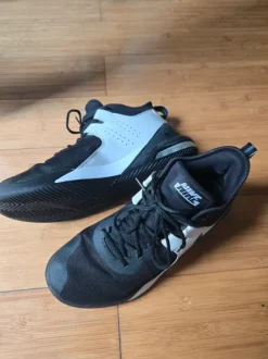 Nike Sneaker Schwarz Weiß Größe 44/45