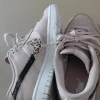 Nike sneaks print
