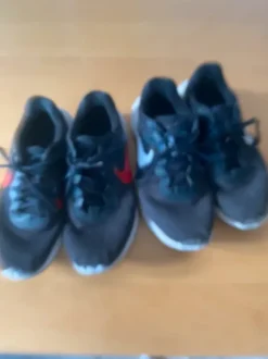 Nike Sportschuhe, Herren 2 paar