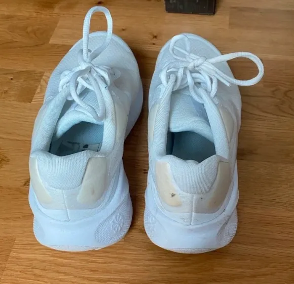 Nike Sportschuhe Running Sneaker Fitness ** 42 ** weiss