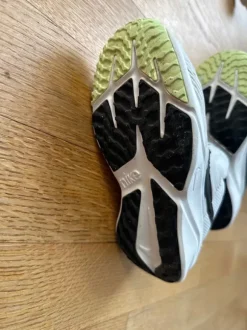 Nike Turnschuhe Gr. 29,5 weiß Sneaker