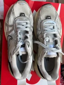 Nike V2K Run(FDO736) Pure platinium size 36