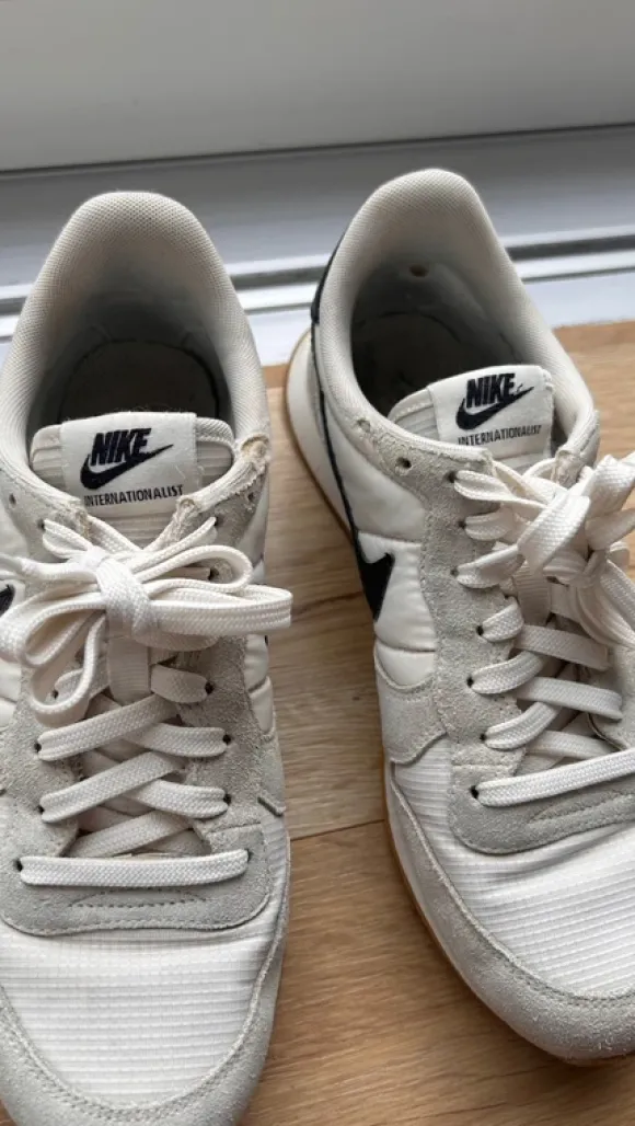 Nike Womens Internationalist