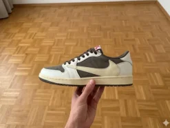 Nike x Travis Scott, Reverse Mocha