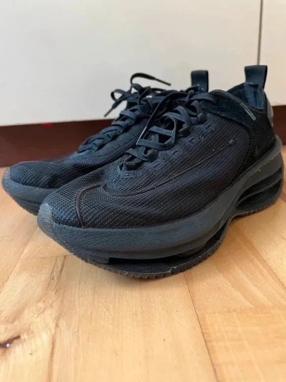 Nike Zoom Double Stacked Women's Size 39 – Black – Super Comfortable Platform Sneakers