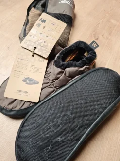 Nordisk Warme Schuhe hermod down shoes NEU in Größe M