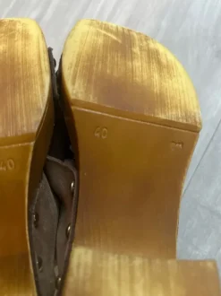 Notre V sandaaltjes mt 40