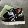 Off White 39