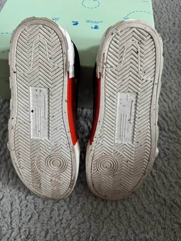 Off White 39