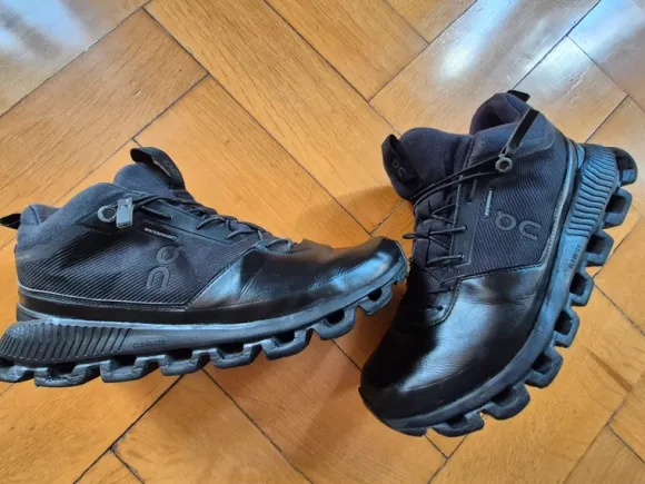 On Cloud Sneakers, waterproof 44
