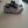 On Turnschuhe