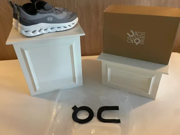 Oncloud X Loewe cloudtilt 2.0 grijs nieuw
