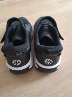 Original Nike Sneaker Gr. 34 Neuwertig