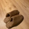 Oysho Hausschuhe / Slides