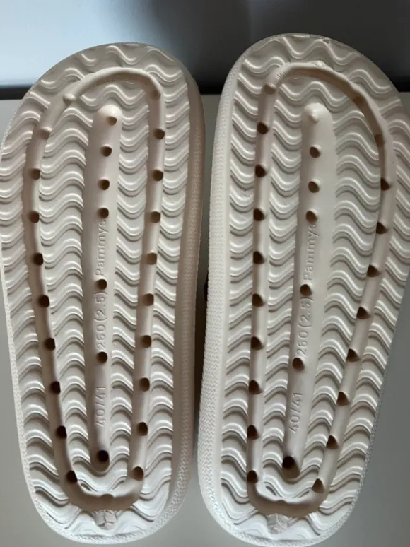 Pammys | Slides/Badeschlappen | Beige Creme | 40/41 | Minimalistisch