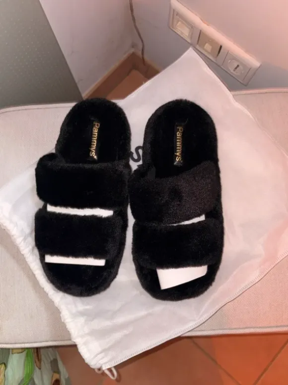 Pammys Hearth Schwarz