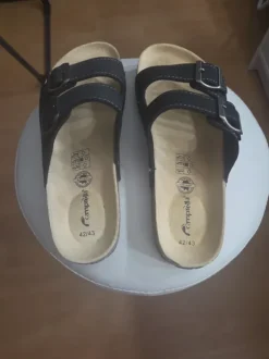 Pantoffel Neu
