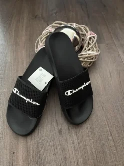 Pantoilette, Badeschuhe