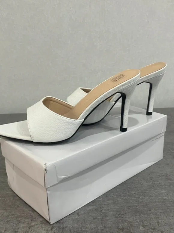 Pantolette Mules mit hohem Absatz