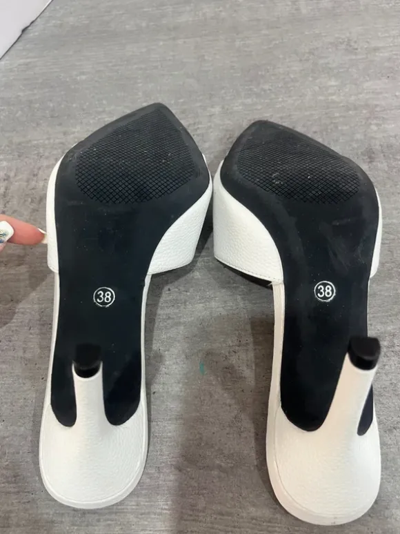 Pantolette Mules mit hohem Absatz