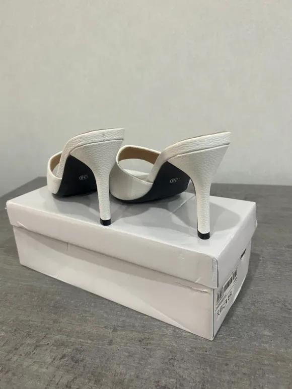 Pantolette Mules mit hohem Absatz