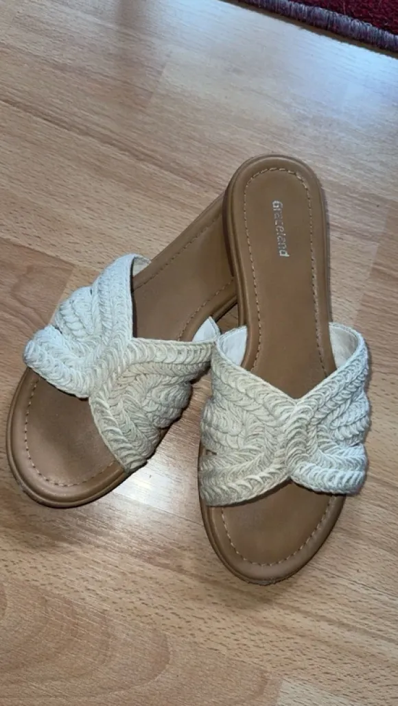 Pantoletten Beige GR 39