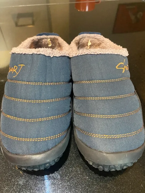 Pantoufles Sport taille 39 en très bon état
