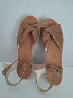 Paul Green Plateausandale Gr.39 beige Leder neu