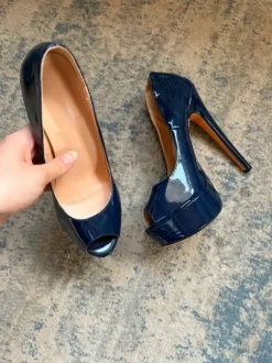 Peep-Toe Pumps