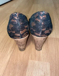Peeptoes
