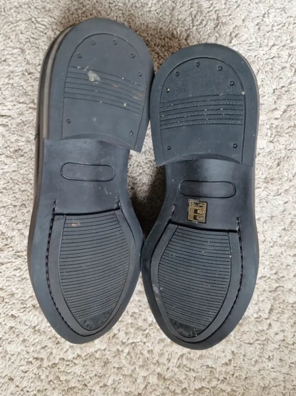 Pertini Herrenschuhe Größe 42 schwarz Leder