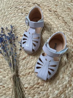 Petit Nord Butterfly Sandalen Schuhe Iris Patent Flieder Lila 20