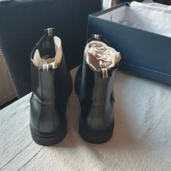 Pier One Chelsea Boots Black EU 40