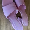 Pinke Schuhe mit Absatz