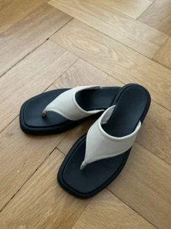 Plateau Flip Flops 37 beige schwarz