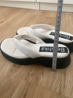Plateau Flip Flops y2k weiß 38 Bershka