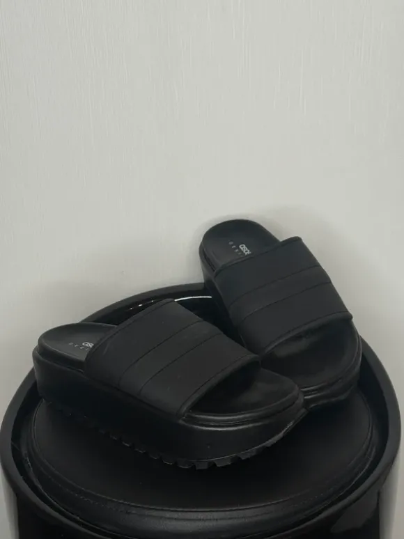 Plateau Sandalen ASOS Größe 38 schwarz