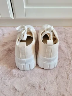 Plateau Sneaker/Chucks neuwertig