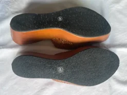 Plateauclogs aus braunem Leder