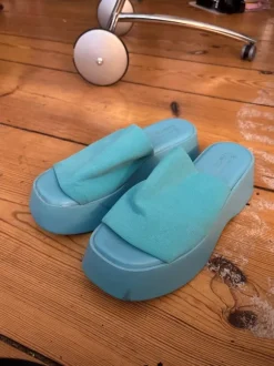 Platform sandal chunky