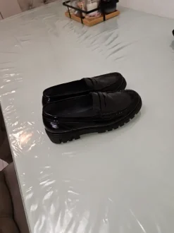 Prachtige dames lakschoenen