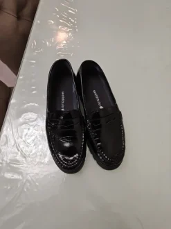Prachtige dames lakschoenen