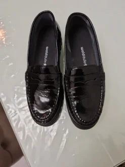 Prachtige dames lakschoenen