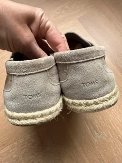 Prachtige TOMS beige heren schoenen - maat 43
