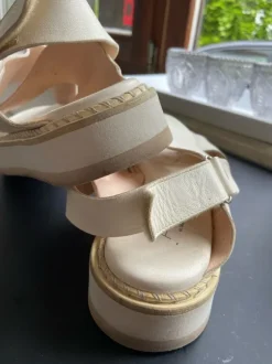 Premium AGL Sandalen