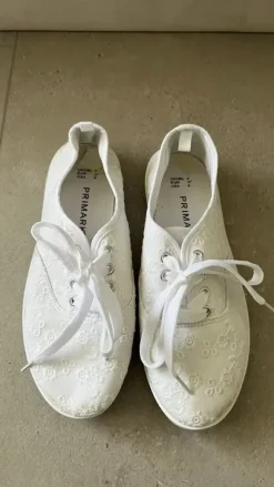 Primark Sneaker Weiss Lochstickerei Gr 37